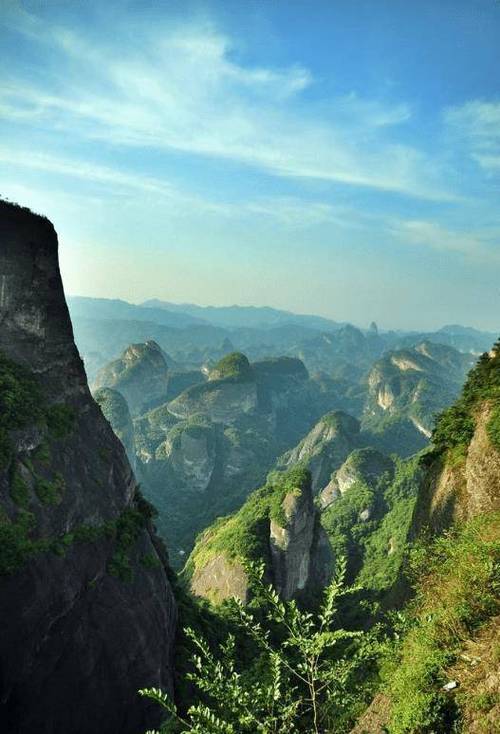 湖南一座名字超难读的山,乃5a级景区,更是天然丹霞地貌博物馆_山川